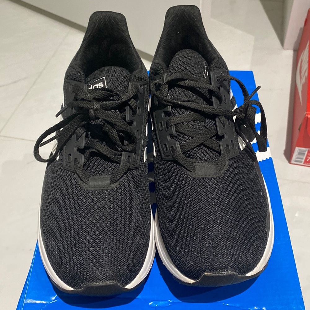 BLACK SNEAKERS‼️‼️
